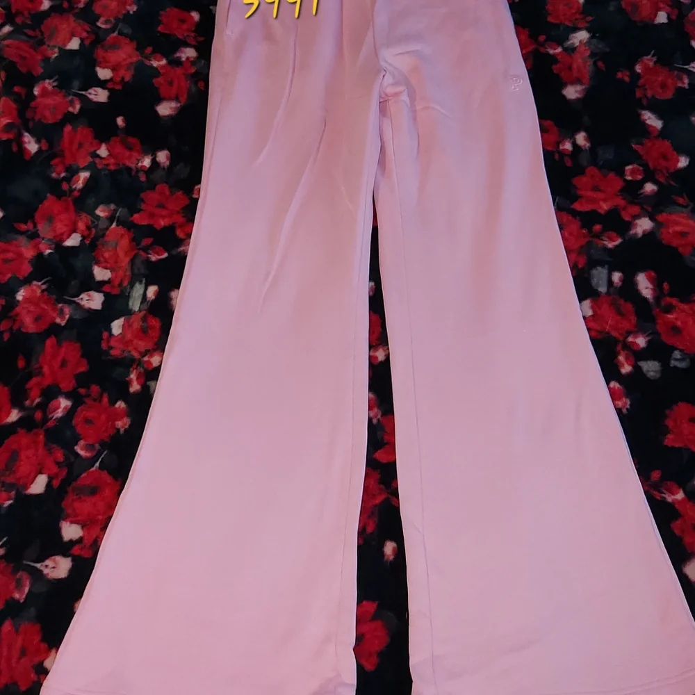 PINK Flare Sweatpant size Medium NWT - Picture 2 of 7